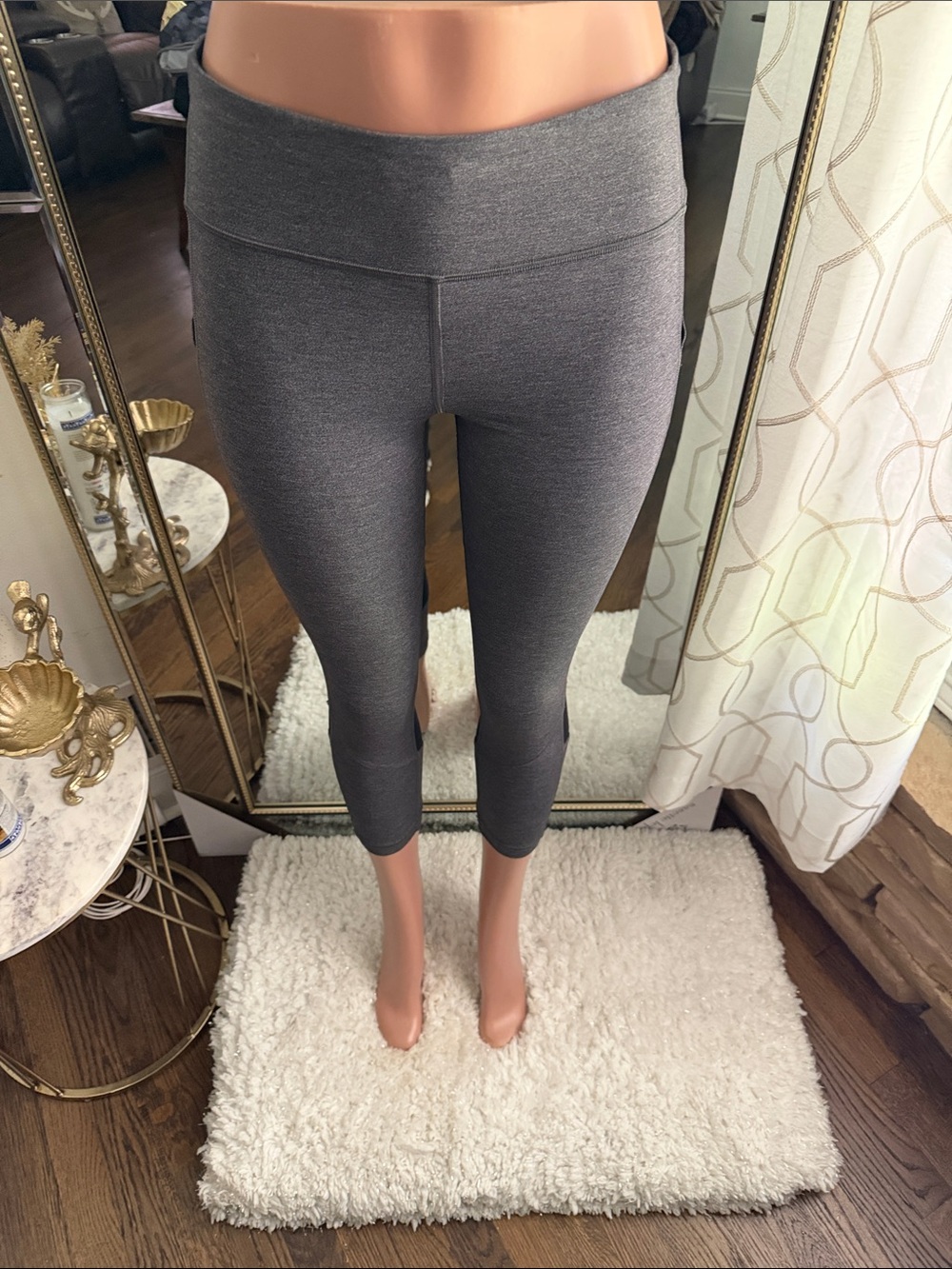lululemon athletica Gray High-Rise Cropped Leggings